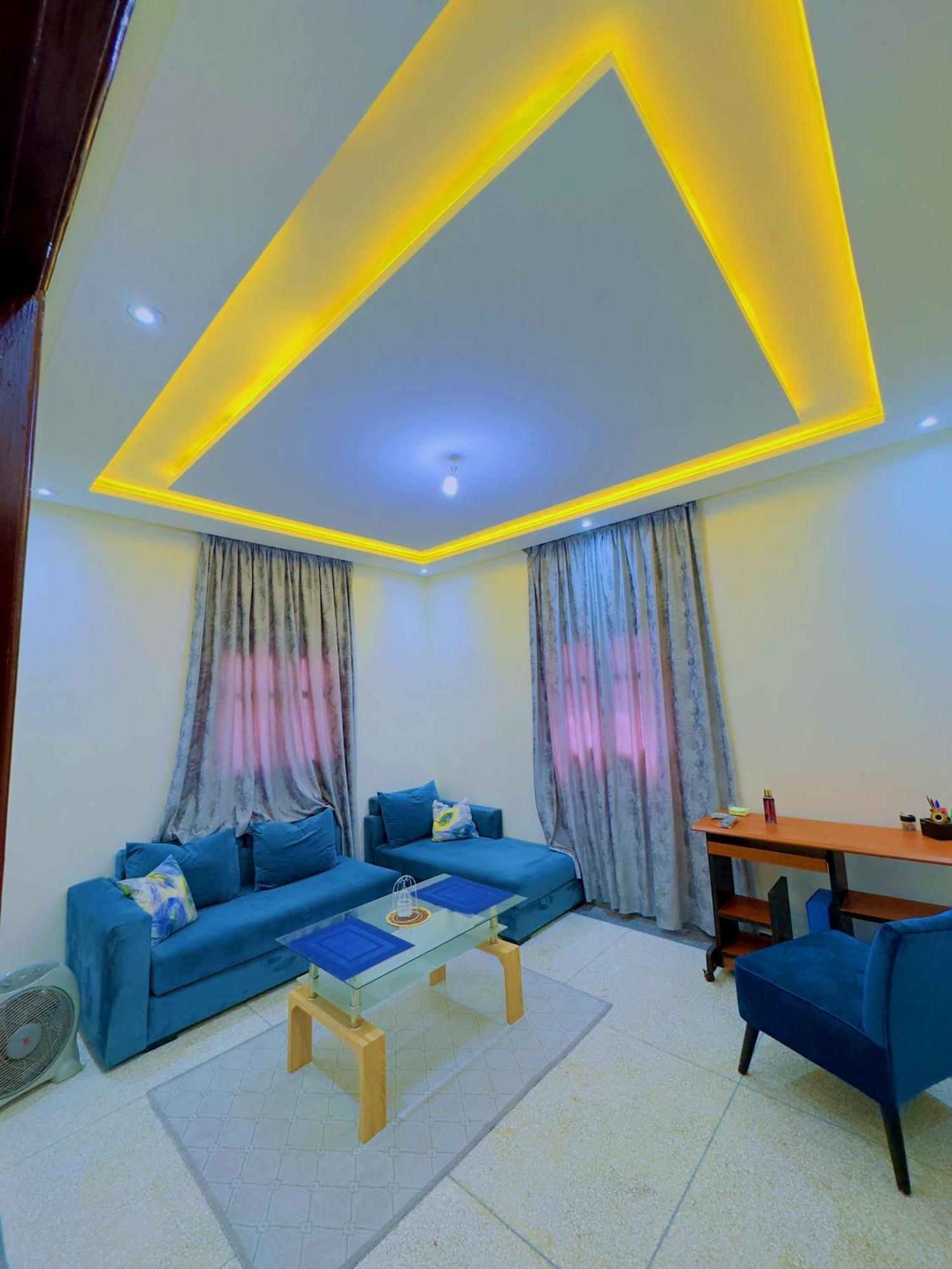 Appartement Quiet Near - High Speed Wifi, Free Parking & Private Entry